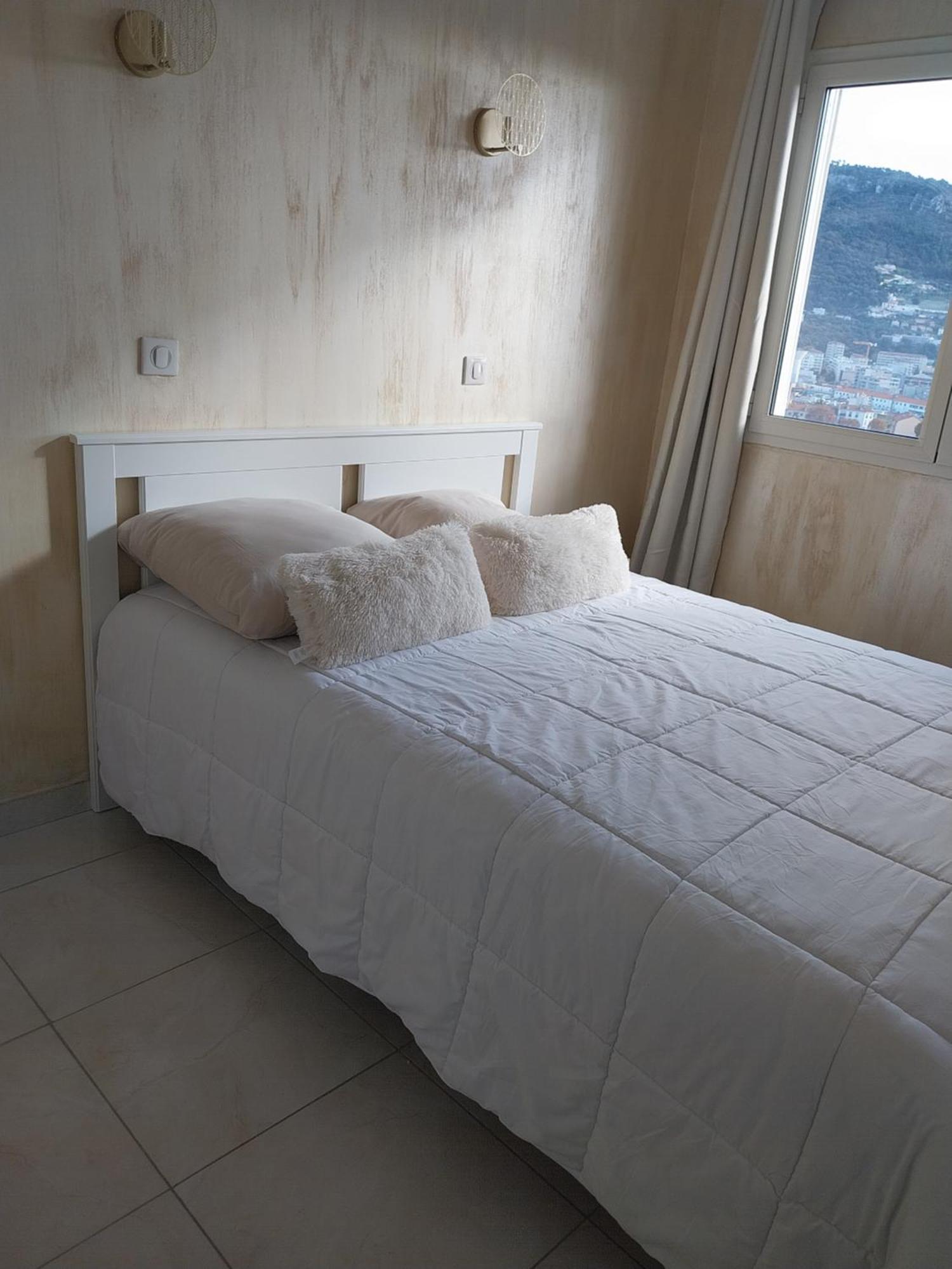 Appartamento 4 Pieces Avec Vue Et Stationnement Prive A *