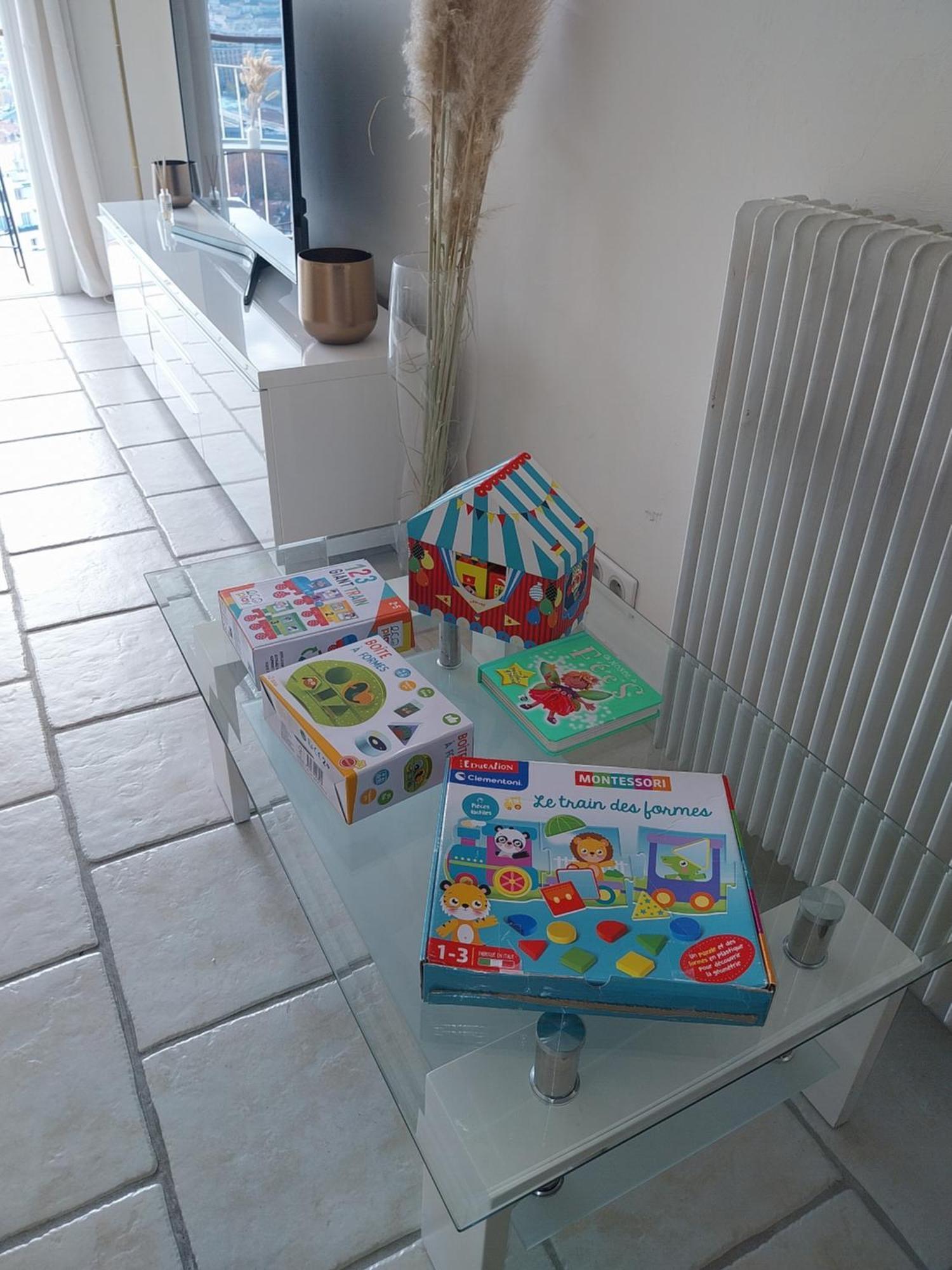 Appartamento 4 Pieces Avec Vue Et Stationnement Prive A Nizza