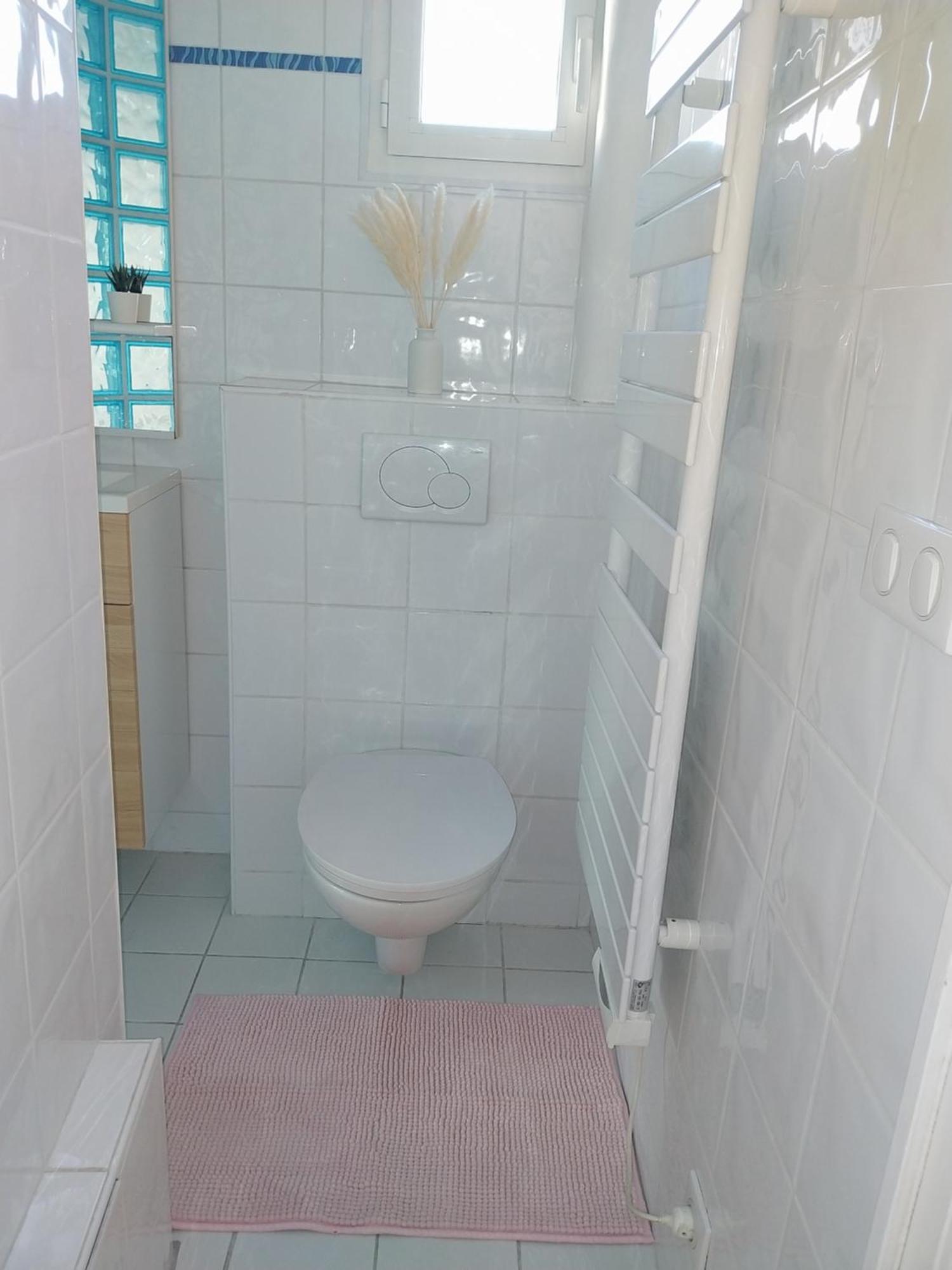 4 Pieces Avec Vue Et Stationnement Prive A Nizza