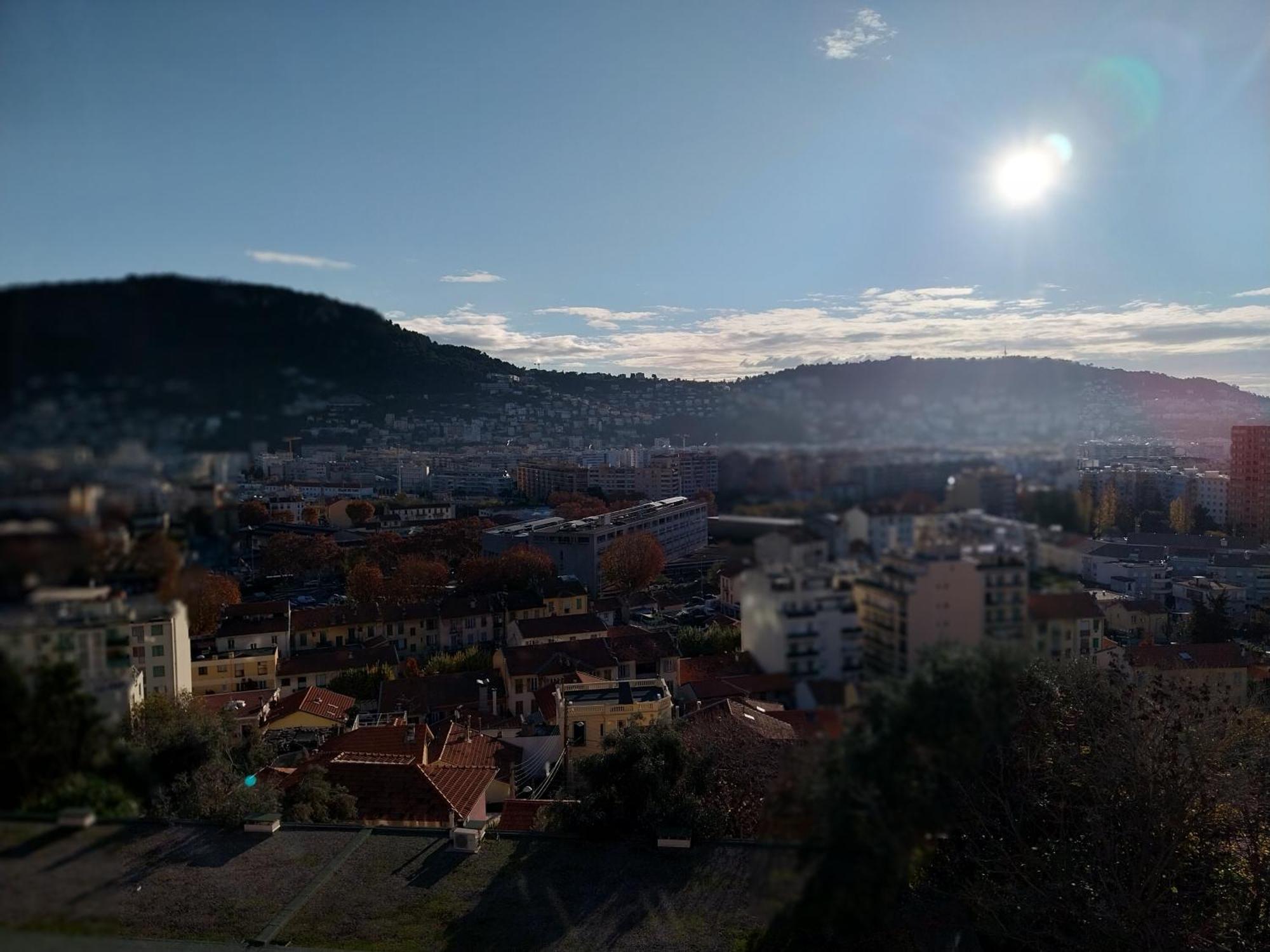 4 Pieces Avec Vue Et Stationnement Prive A Appartamento *